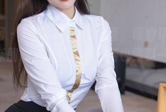 秀人网 – 就像袜子里的惊喜，谭睿琪Ailsa最新图册：为何我的生活也需要一点棉袜的色彩？