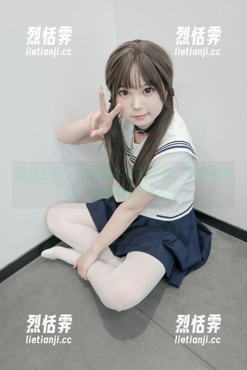 紧急企划-小婕 紧急企划 - 小婕的牛仔裤全集:不信你来下载,看看她的搭配技艺!