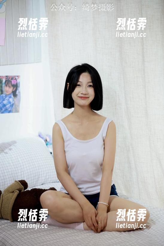 绮梦摄影 - 露露的珍藏原图，壁纸版无修无水印，居然看得我心跳加速！