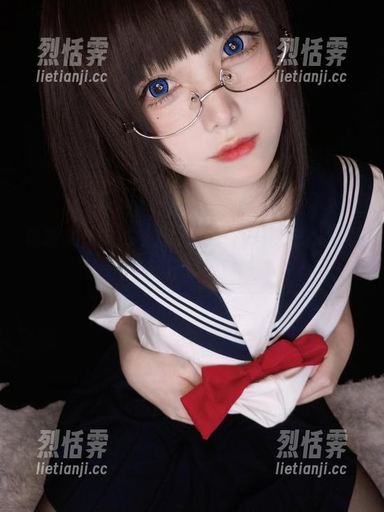 最新女仆COS，蜜汁猫裘再一次把我们刷新三观了！