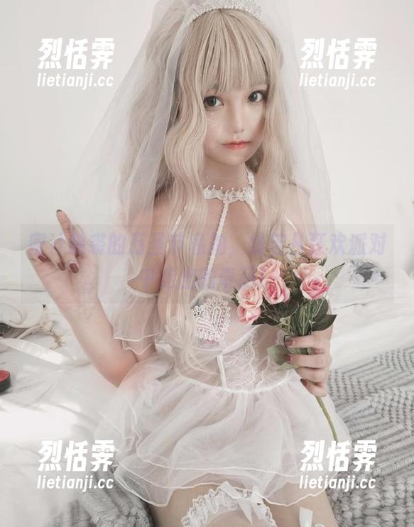 蜜汁猫裘 蜜汁猫裘的万圣节私拍,恍若从狂欢派对中走出的奇葩!
