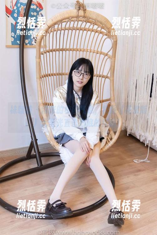 袜啵啵 - 糯米的校园气息，校服（花絮版）无圣光直击心底的作品！