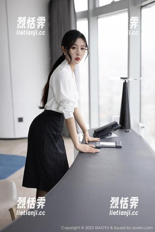 语画界-程程程 语画界 - 程程程的美足:我只是想看看,下载真的好吗?