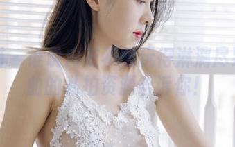 轰趴猫 – 谁说内衣不能玩得淋漓尽致？曲曲的私拍资源告诉你！