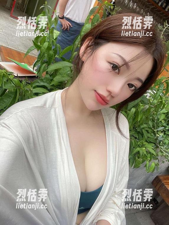 微密圈 - 一秒被俘！雪怡妹纸全套图集，学妹的魅力无法抵挡！
