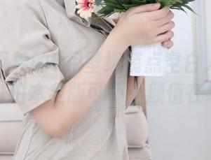 想用鹿野希的6月壁纸装点空白人生？她的自拍本全版可不止颜值在线！